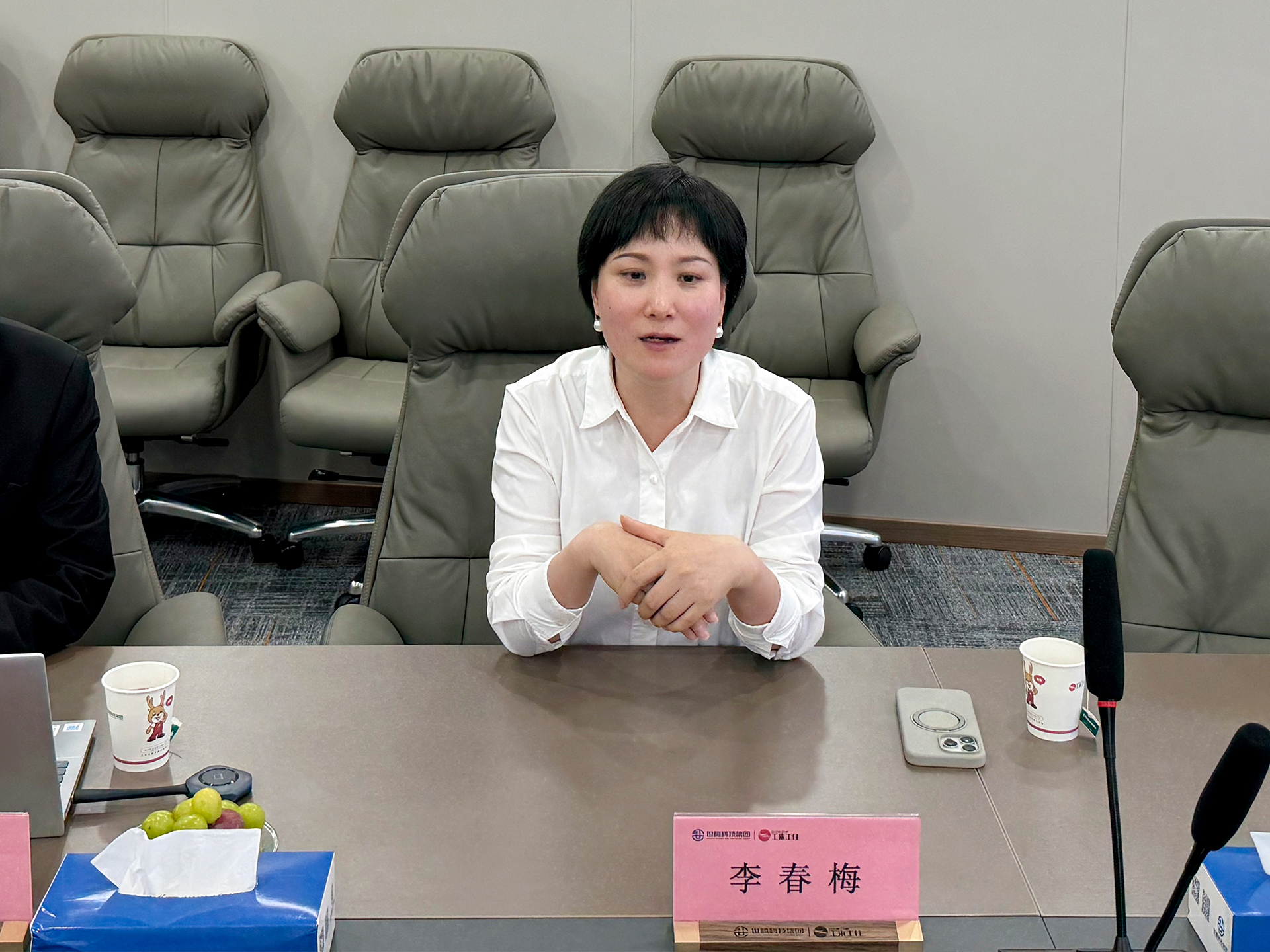 1762561862147937.jpg 02.jpg