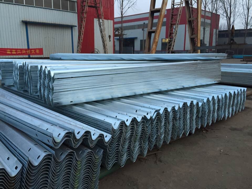 波形護欄板制作流程是怎么樣的？